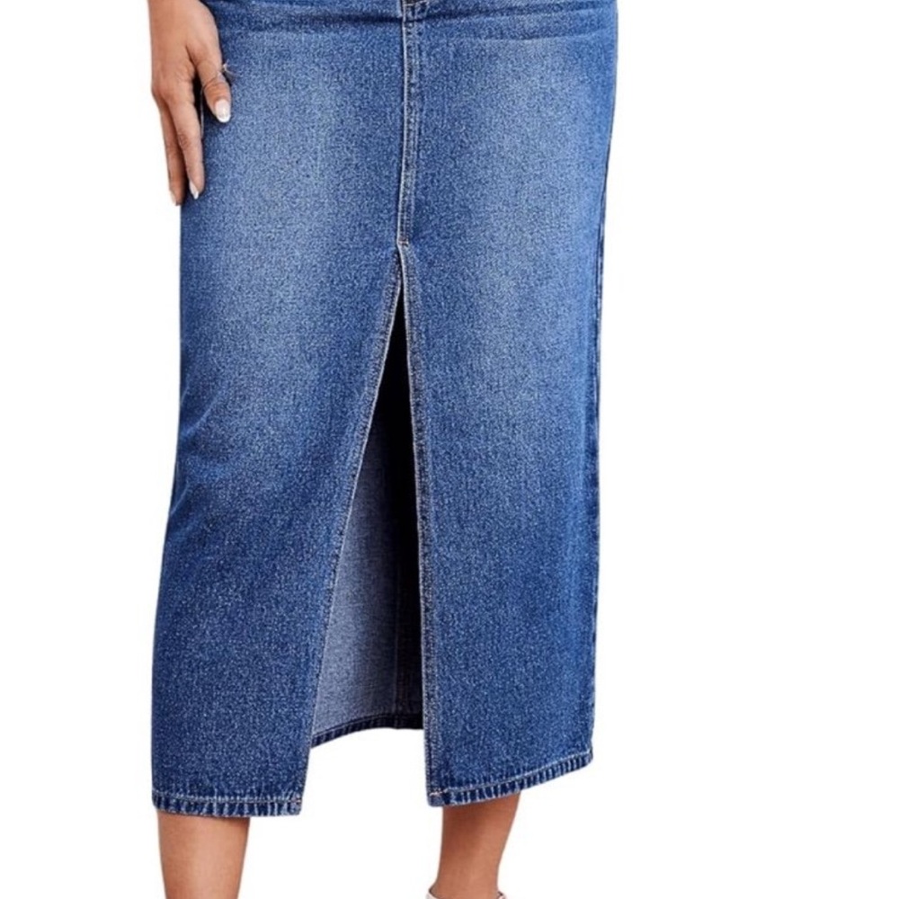 Denim skirt